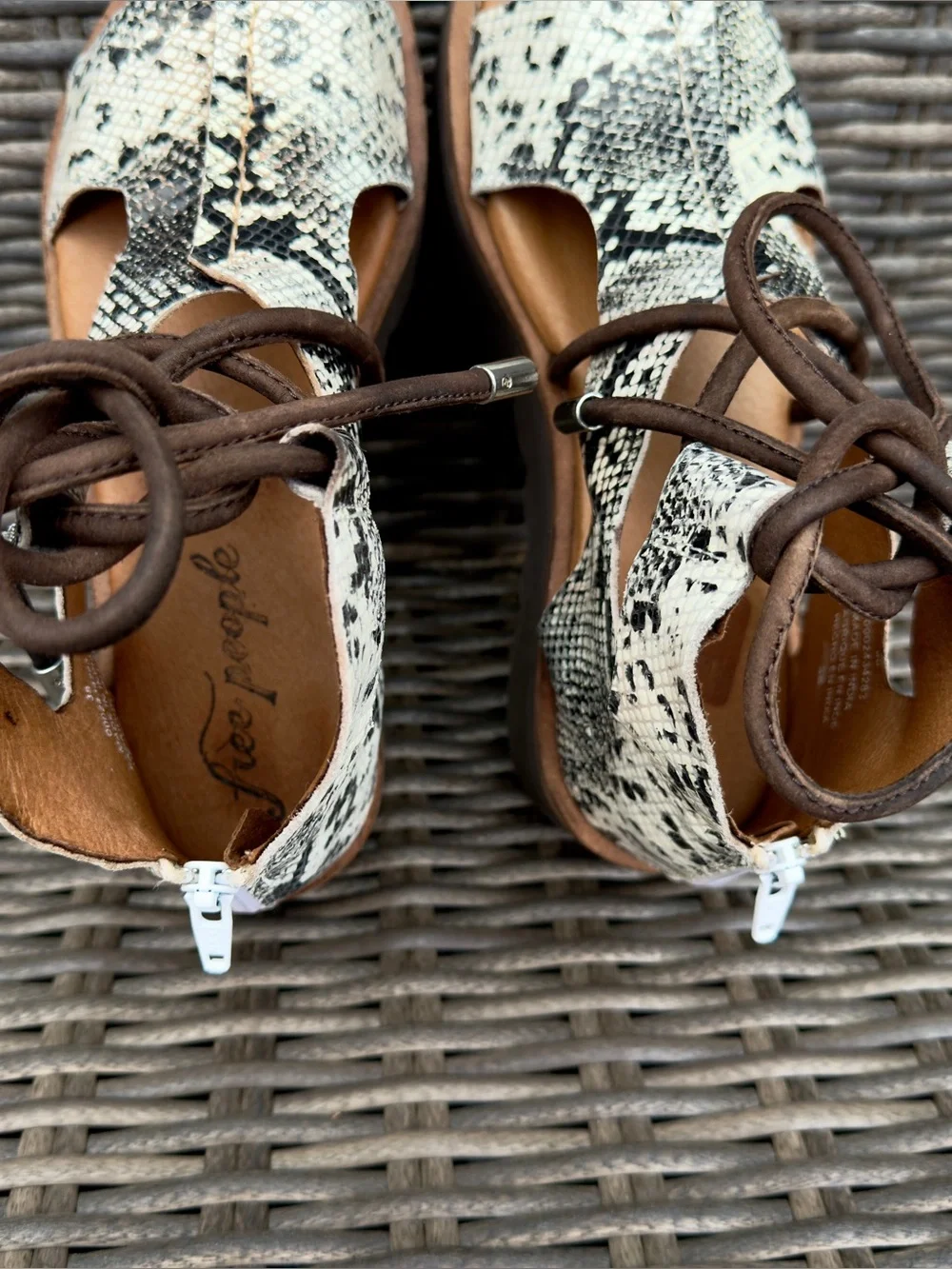 Free People Aubrey Wrap Sandals Snakeskin Platform Lace-Up Women’s EU 38 US 7.5